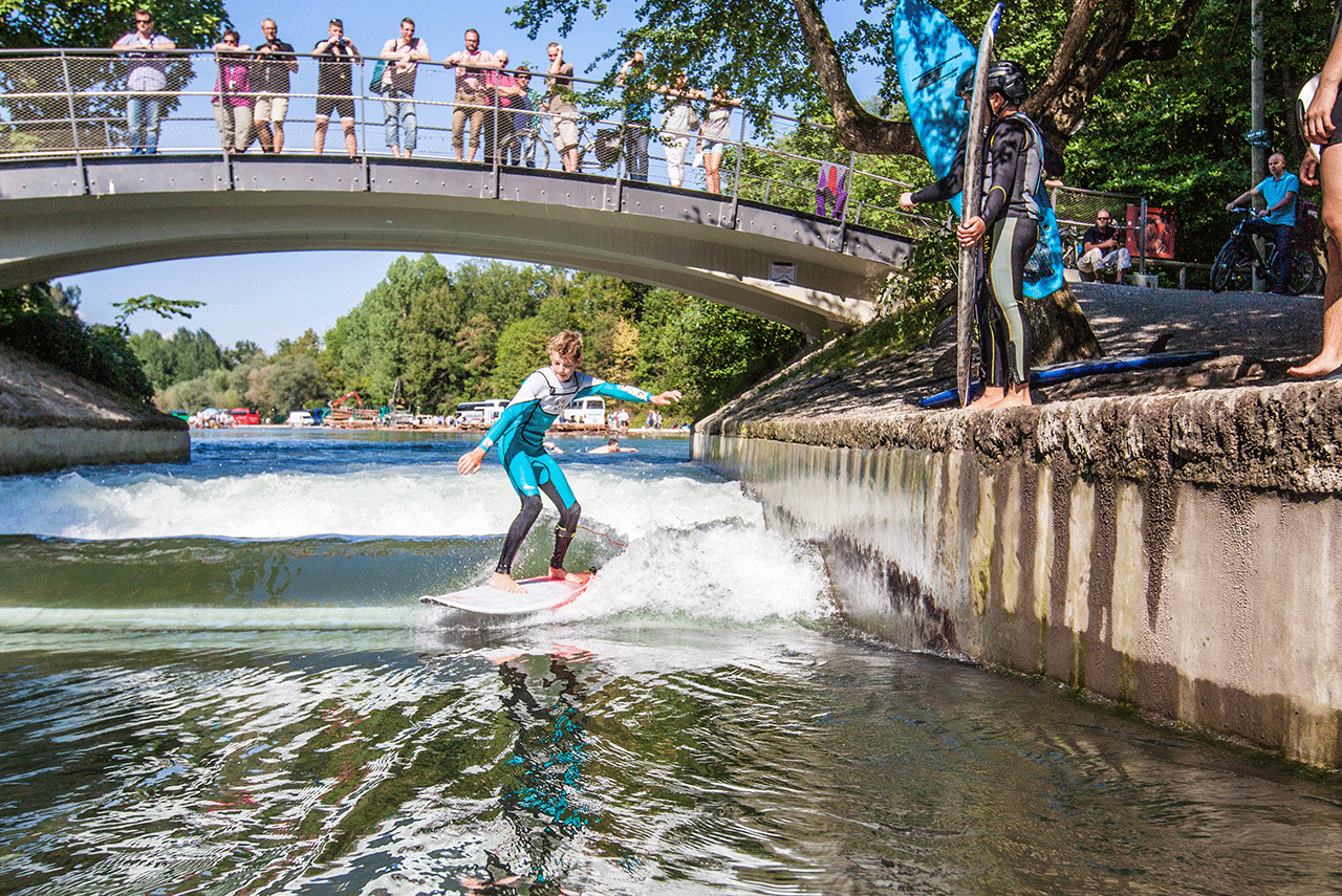 Floßlände surfen münchen